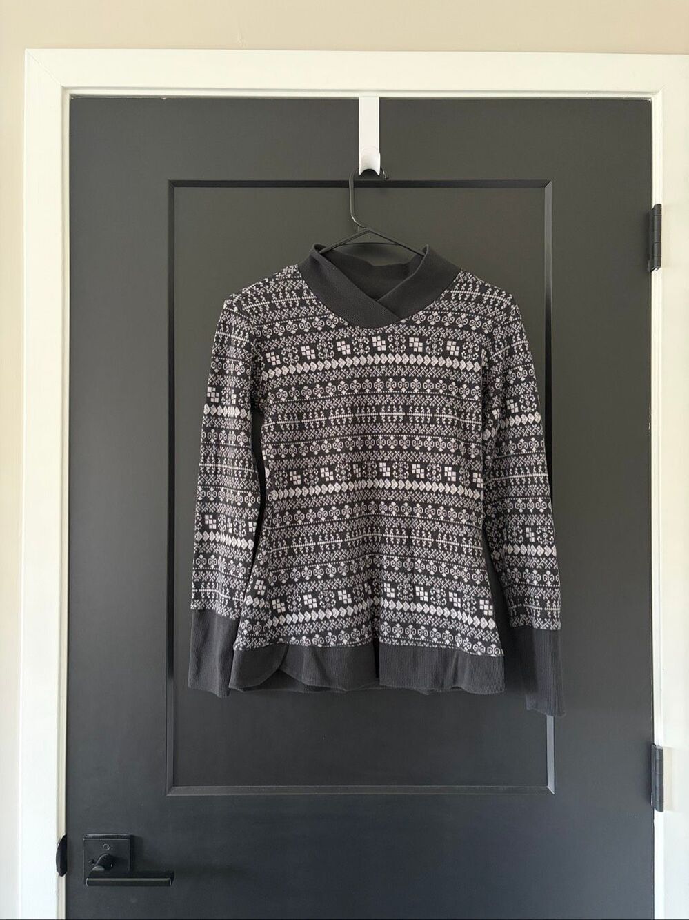 Columbia Sportswear Women’s V-Neck Sweater Size Small